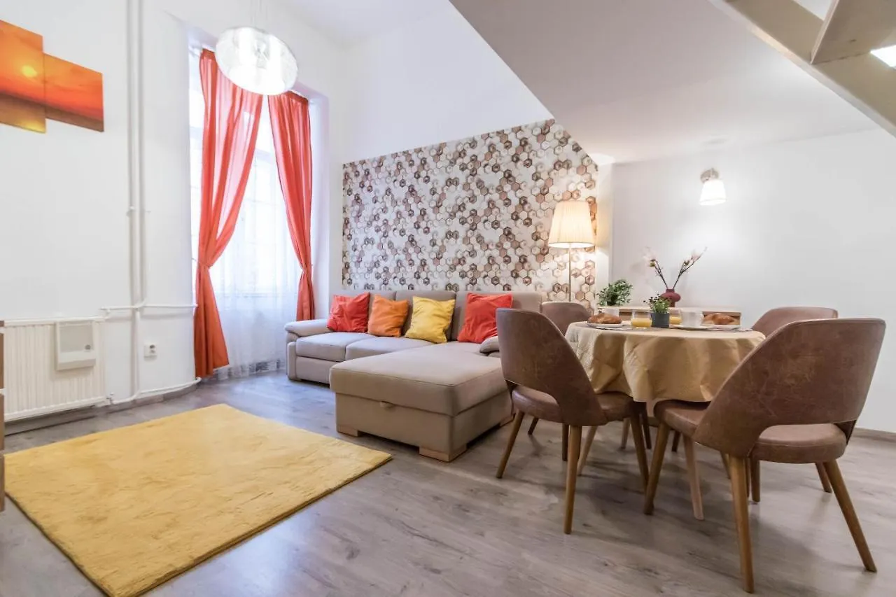 Leda'S Apartment Next To The Danube And Fashion Street بودابست